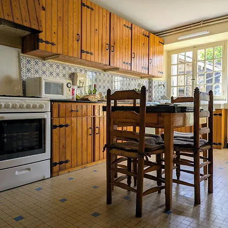 Maison Calme Avec Grand Terrain, Proche Commodites Et Sites Medievaux - Fr-1-582-133 Holiday home