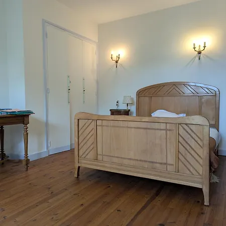 Maison Calme Avec Grand Terrain, Proche Commodites Et Sites Medievaux - Fr-1-582-133 Holiday home Allegre