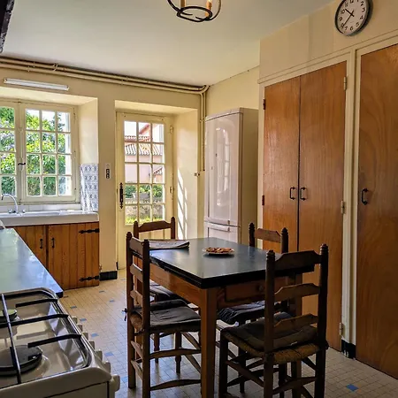 Maison Calme Avec Grand Terrain, Proche Commodites Et Sites Medievaux - Fr-1-582-133 アレーグル