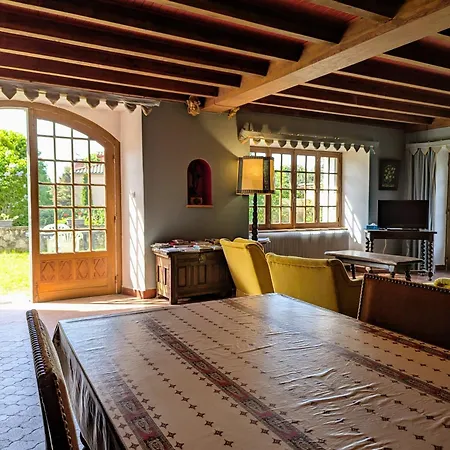 Maison Calme Avec Grand Terrain, Proche Commodites Et Sites Medievaux - Fr-1-582-133 Holiday home